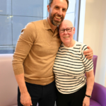 GARETH SOUTHGATE VISITS NEWCASTLE HOSPITALS TO SUPPORT SIR BOBBY ROBSON’S LEGACY